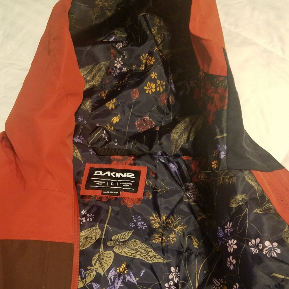 (New) Dakine Tilly Jane GORE-TEX Insulated Jacket - Picture 3 of 10